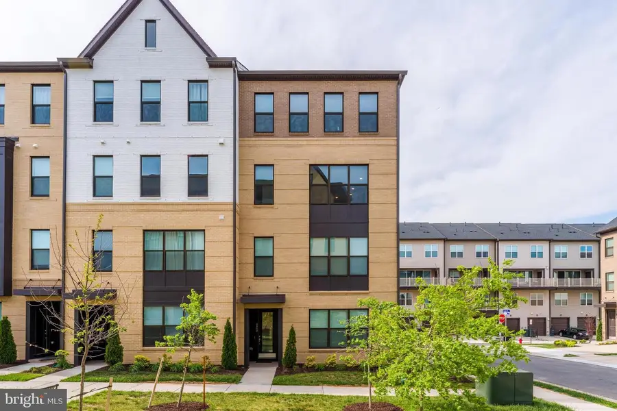 4902 Longmire Way #24, Chantilly, VA 20151 - #2