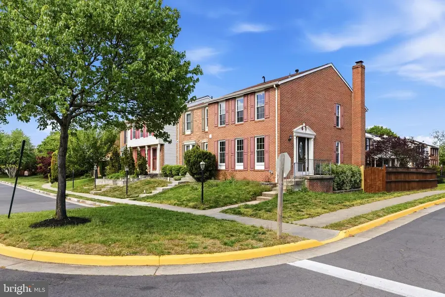 6167 Morning Glory Rd, Alexandria, VA 22310 - #3