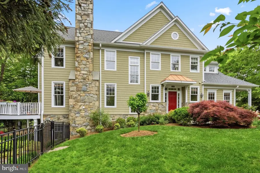6962 Park Ave, McLean, VA 22101 - #2