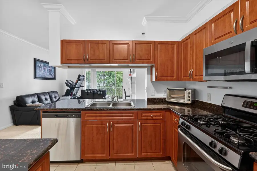 12937 Centre Park Cir #304, Herndon, VA 20171 - #2