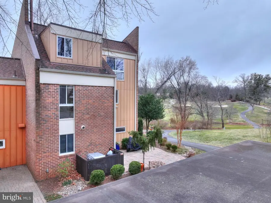 11460 Links Dr, Reston, VA 20190 - #3