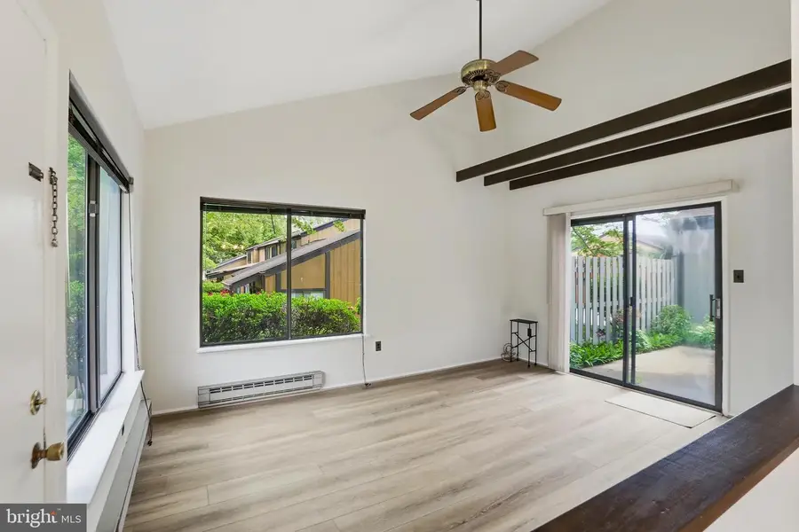 3146 Babashaw Ct, Fairfax, VA 22031 - #3