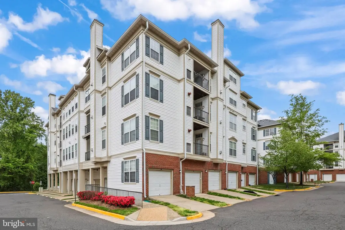 11508 Sperrin Cir #403, Fairfax, VA 22030 - #1