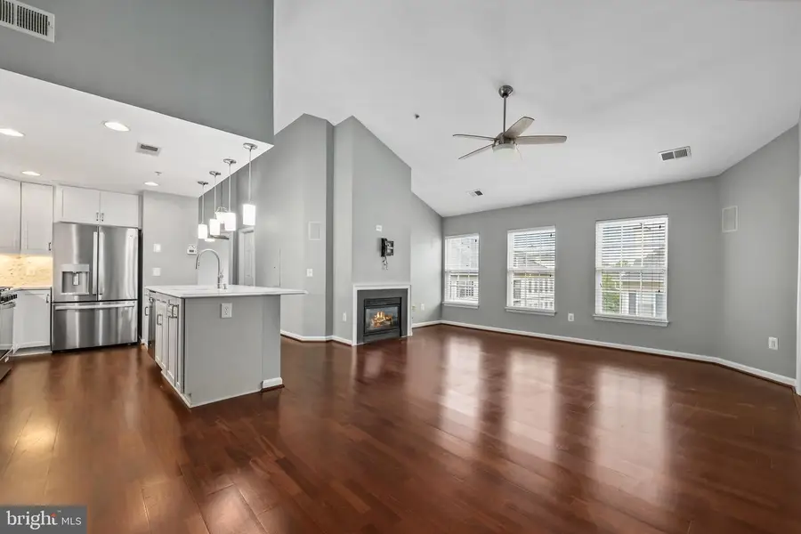 11508 Sperrin Cir #403, Fairfax, VA 22030 - #3