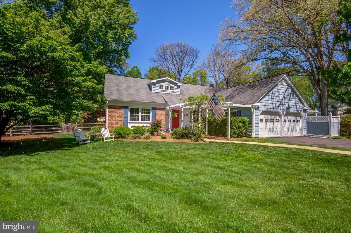 1813 Horseback Trl, Vienna, VA 22182 - #1