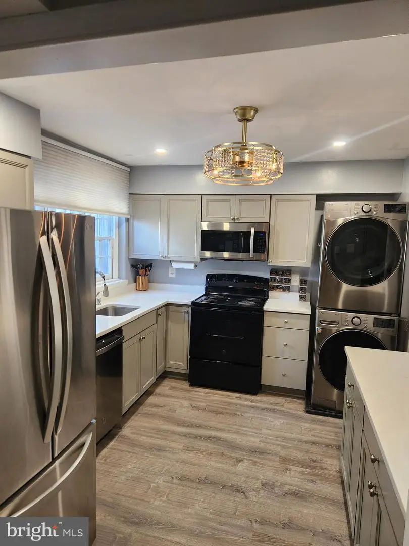 14553 Golden Oak Rd, Centreville, VA 20121 - #3