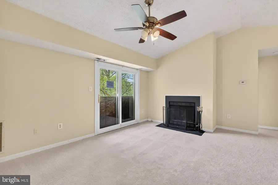 5708 Shadwell Ct #106, Alexandria, VA 22309 - #2