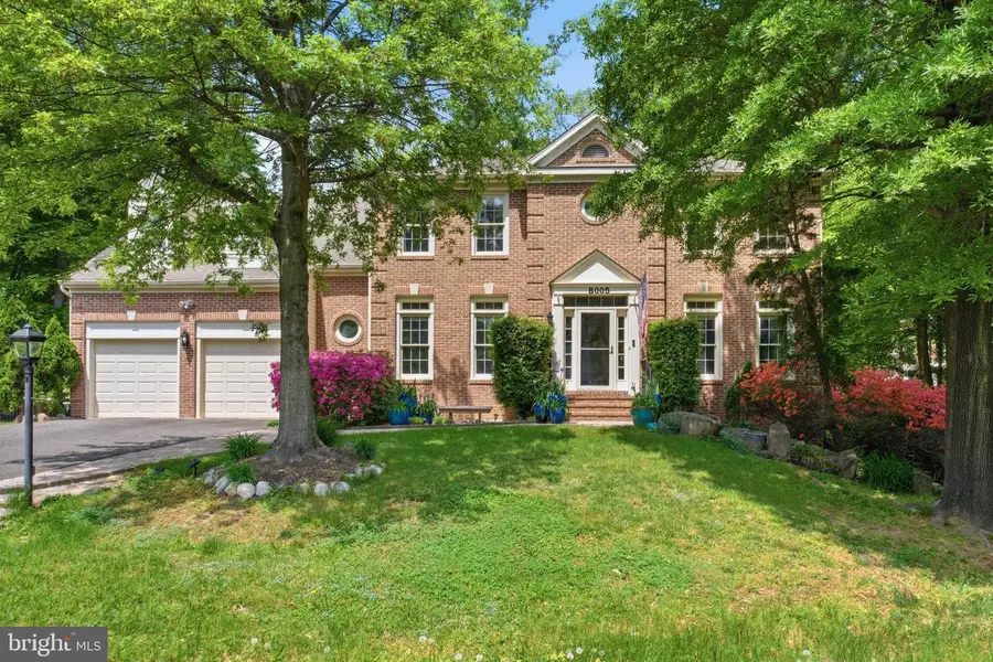 8005 Hedgewood Ct, Fairfax Station, VA 22039 - #2