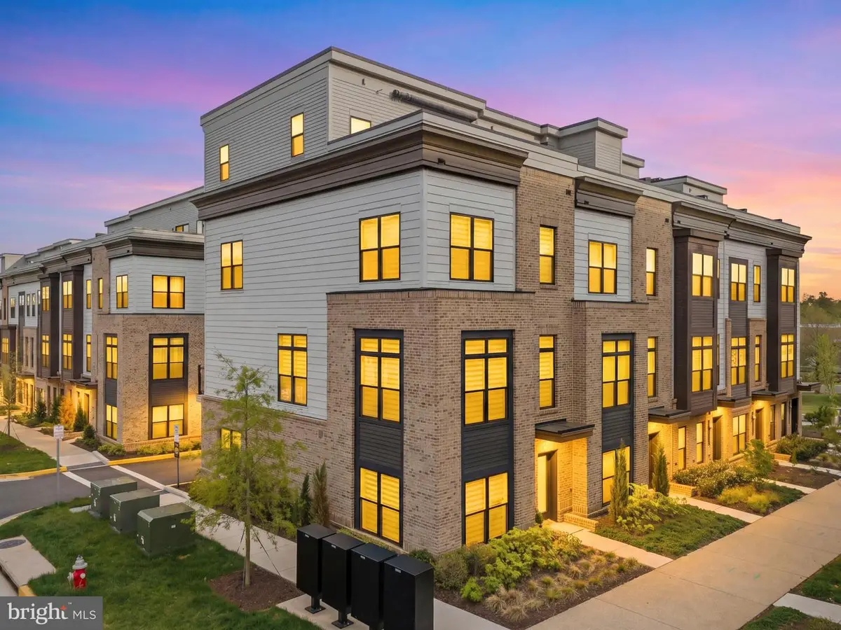 2040 Tysons Ridgeline Rd, Falls Church, VA 22043 - #1