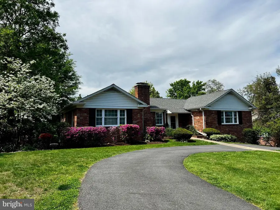 3904 Ridge Rd, Annandale, VA 22003 - #2