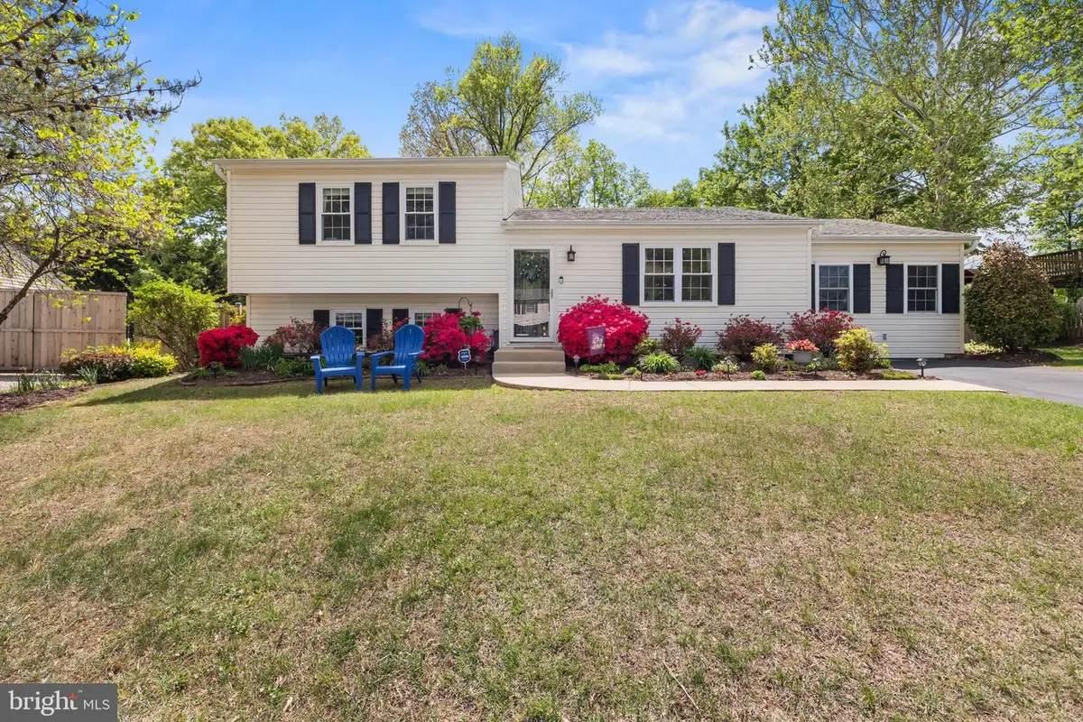 1315 Bayshire Ln, Herndon, VA 20170 - #1