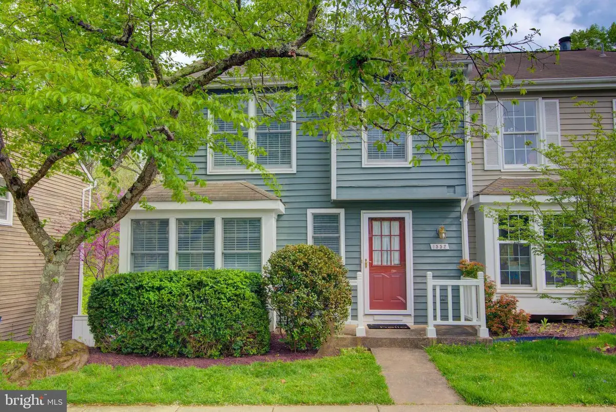 1552 Poplar Grove Dr, Reston, VA 20194 - #1