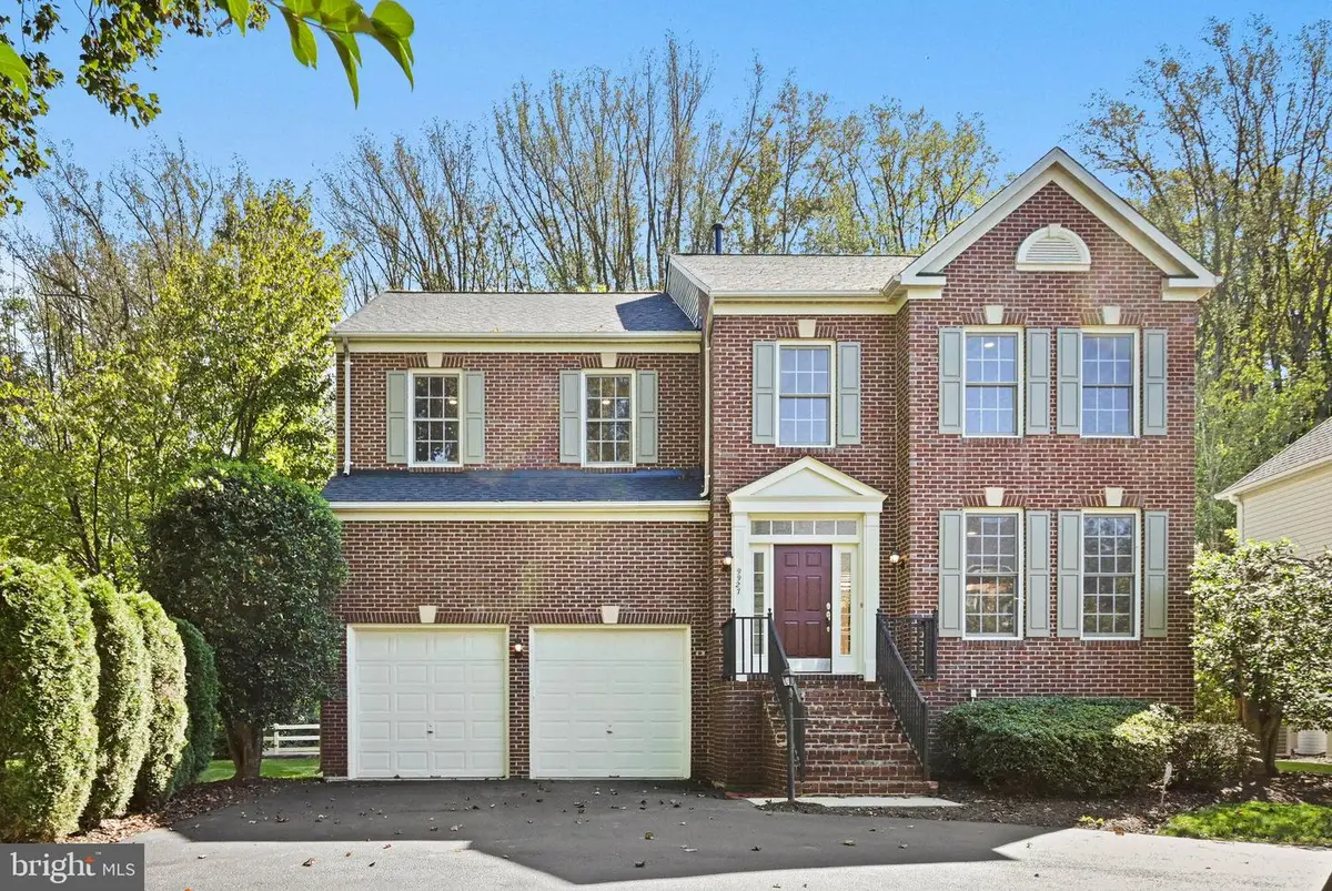 9927 Miles Stone Ct, Vienna, VA 22181 - #1