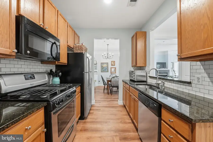 6519 Grange Ln #302, Alexandria, VA 22315 - #3