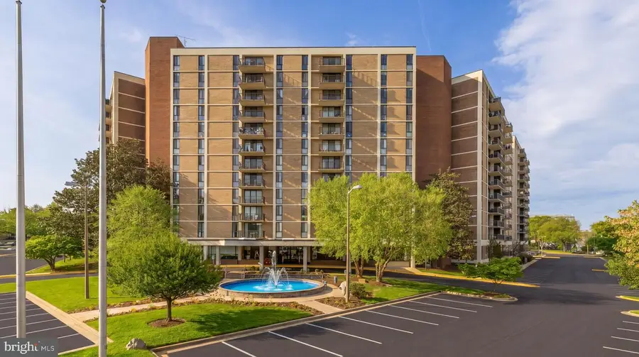 6800 Fleetwood Rd #901, McLean, VA 22101 - #2