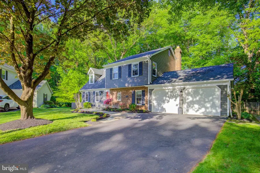 9518 Heathwood Ct, Burke, VA 22015 - #2