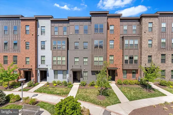 12915 Sunrise Ridge Aly #74, HERNDON, VA 20171