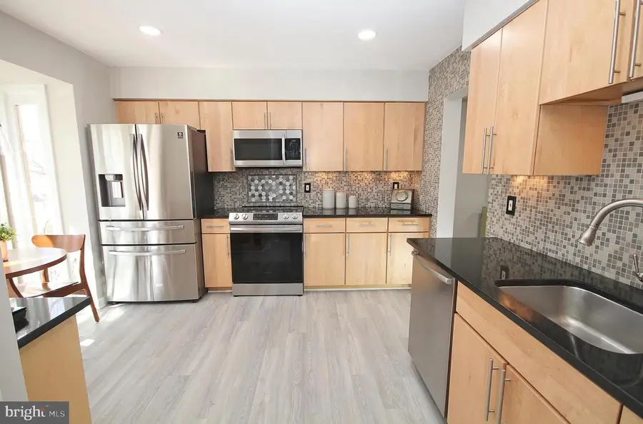6191 Wellington Commons Dr, Alexandria, VA 22310 - #3