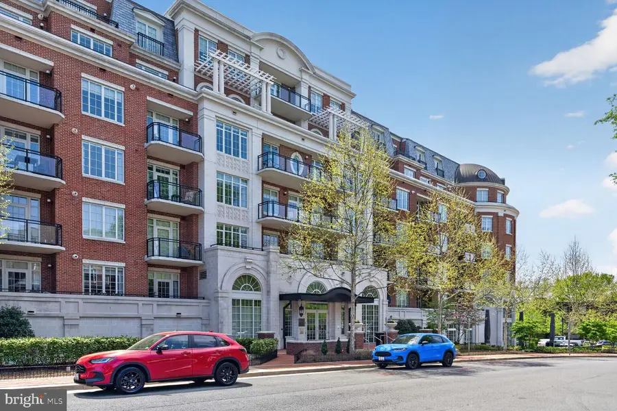 6900 Fleetwood Rd #612, McLean, VA 22101 - #2