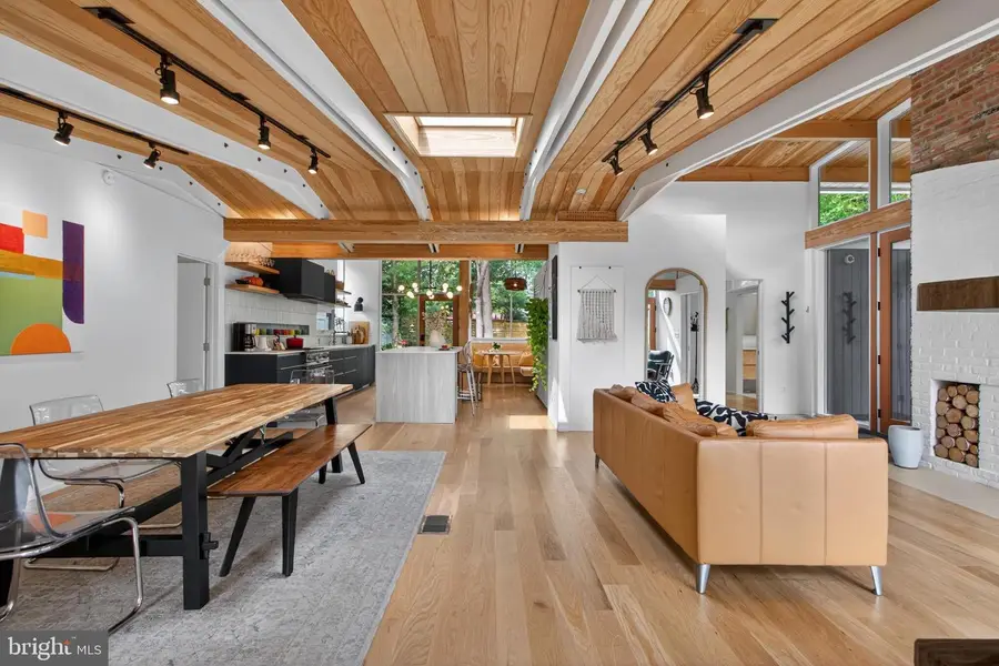 7905 Sycamore Dr, Falls Church, VA 22042 - #2