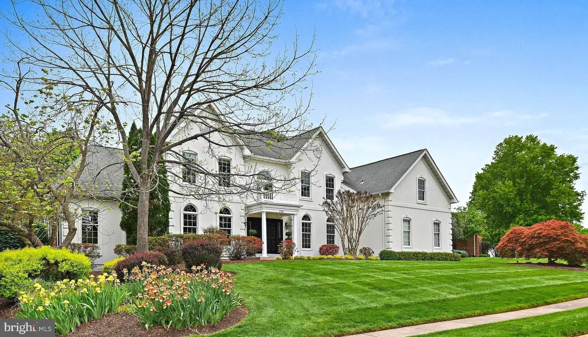 1706 Broadfield Ln, Vienna, VA 22182 - #1