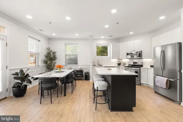 9486 Virginia Center Blvd #2, VIENNA, VA 22181