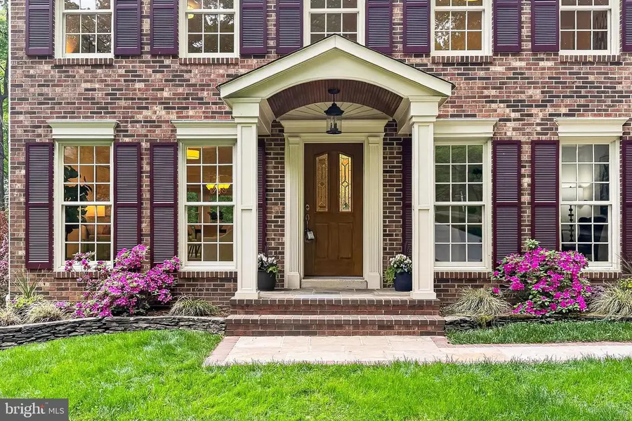 1563 Harpers Cove Ln, Reston, VA 20194 - #2