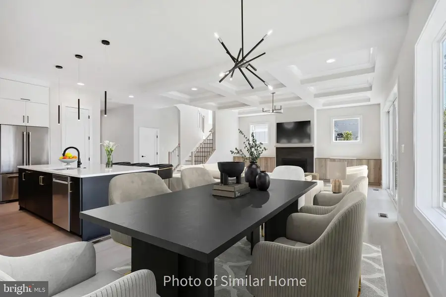 1605 Hunting Ave, McLean, VA 22102 - #3