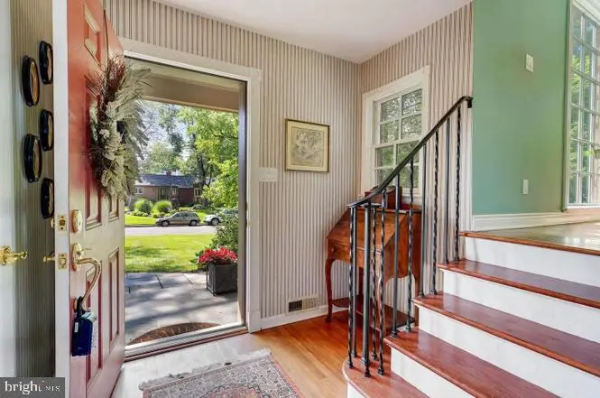 9005 Greylock St, Alexandria, VA 22308 - #3