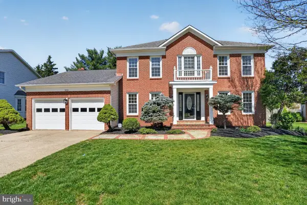 3110 Kinross Cir, HERNDON, VA 20171