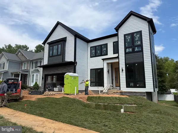 1110 Hillcrest Dr Sw, VIENNA, VA 22180