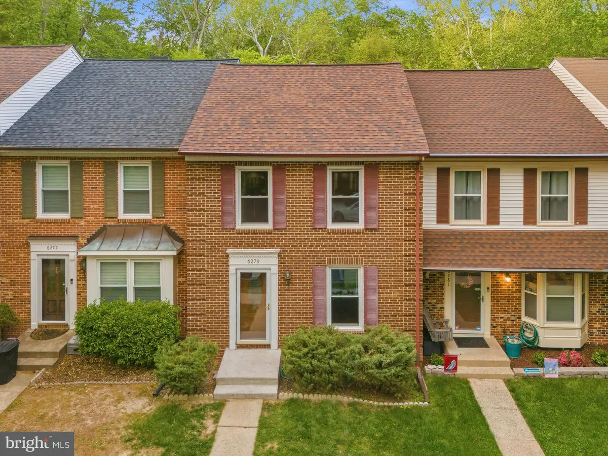 6279 Kerrydale Dr, Springfield, VA 22152 - #1