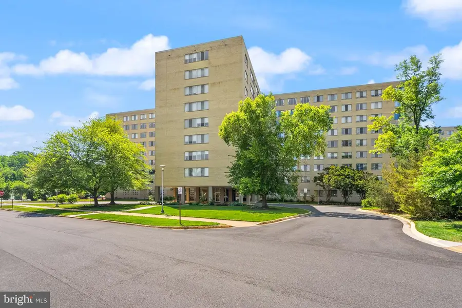 6621 Wakefield Dr #913, Alexandria, VA 22307 - #3