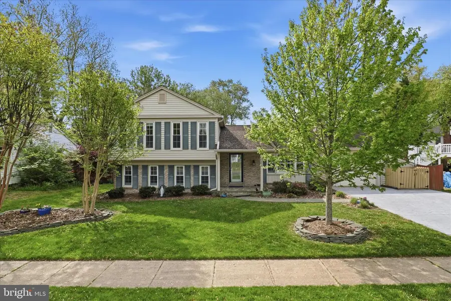 5457 Broadmoor St, Alexandria, VA 22315 - #3