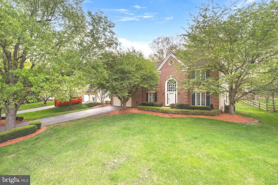 15118 Wetherburn Dr, Centreville, VA 20120 - #2