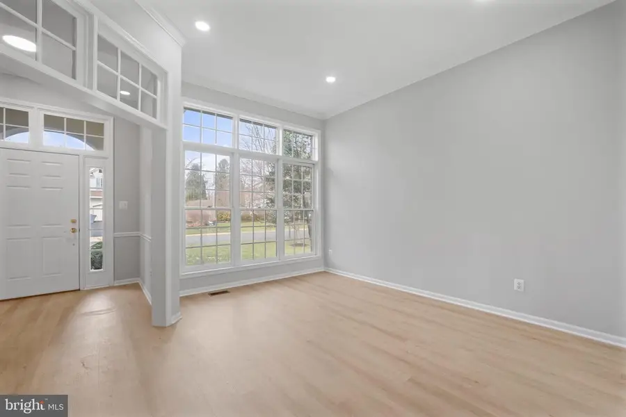2373 Whitestone Hill Ct, Falls Church, VA 22043 - #3