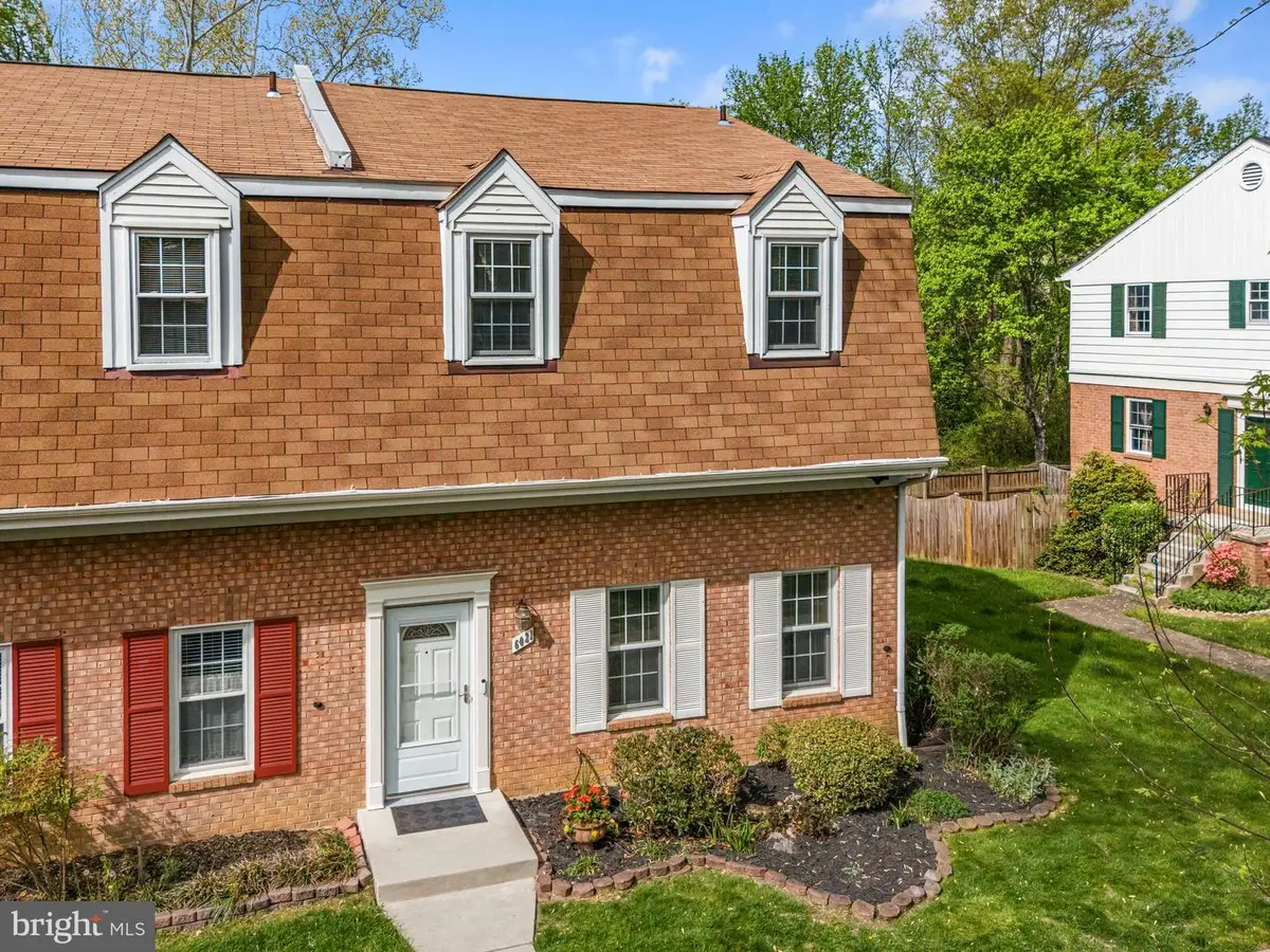 6021 Liberty Bell Ct, Burke, VA 22015 - #1