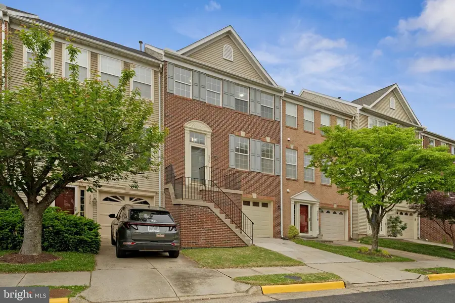 2906 Fairfax Metro Ln, Vienna, VA 22181 - #2