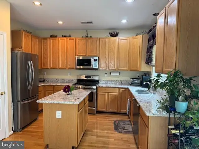 2550 James Madison Cir, Herndon, VA 20171 - #2