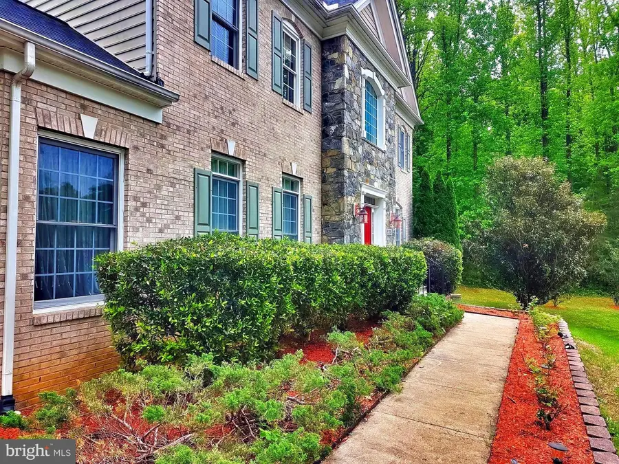 9205 Forest Greens Dr, Lorton, VA 22079 - #3