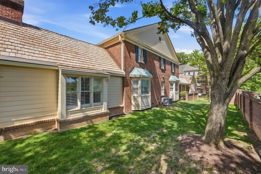 6610 Madison Mclean Drive Dr, McLean, VA 22101 - #3