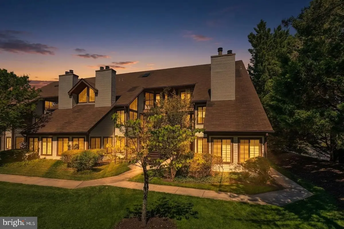 6013 Curtier Dr #c, Alexandria, VA 22310 - #1