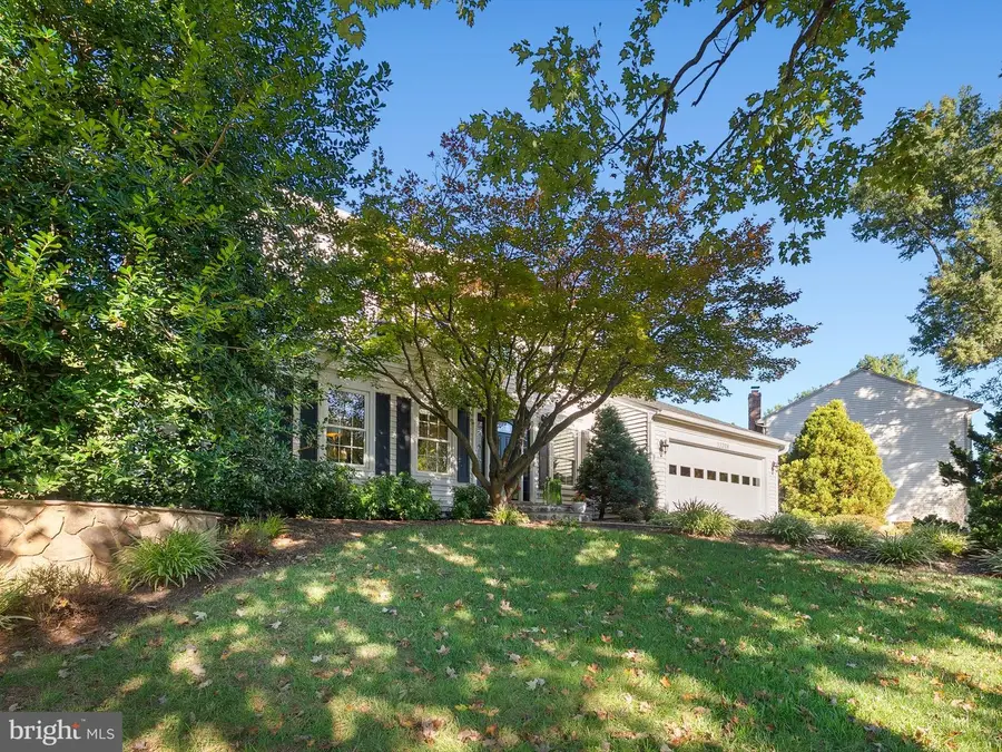 13208 Wrenn House Ln, Herndon, VA 20171 - #2