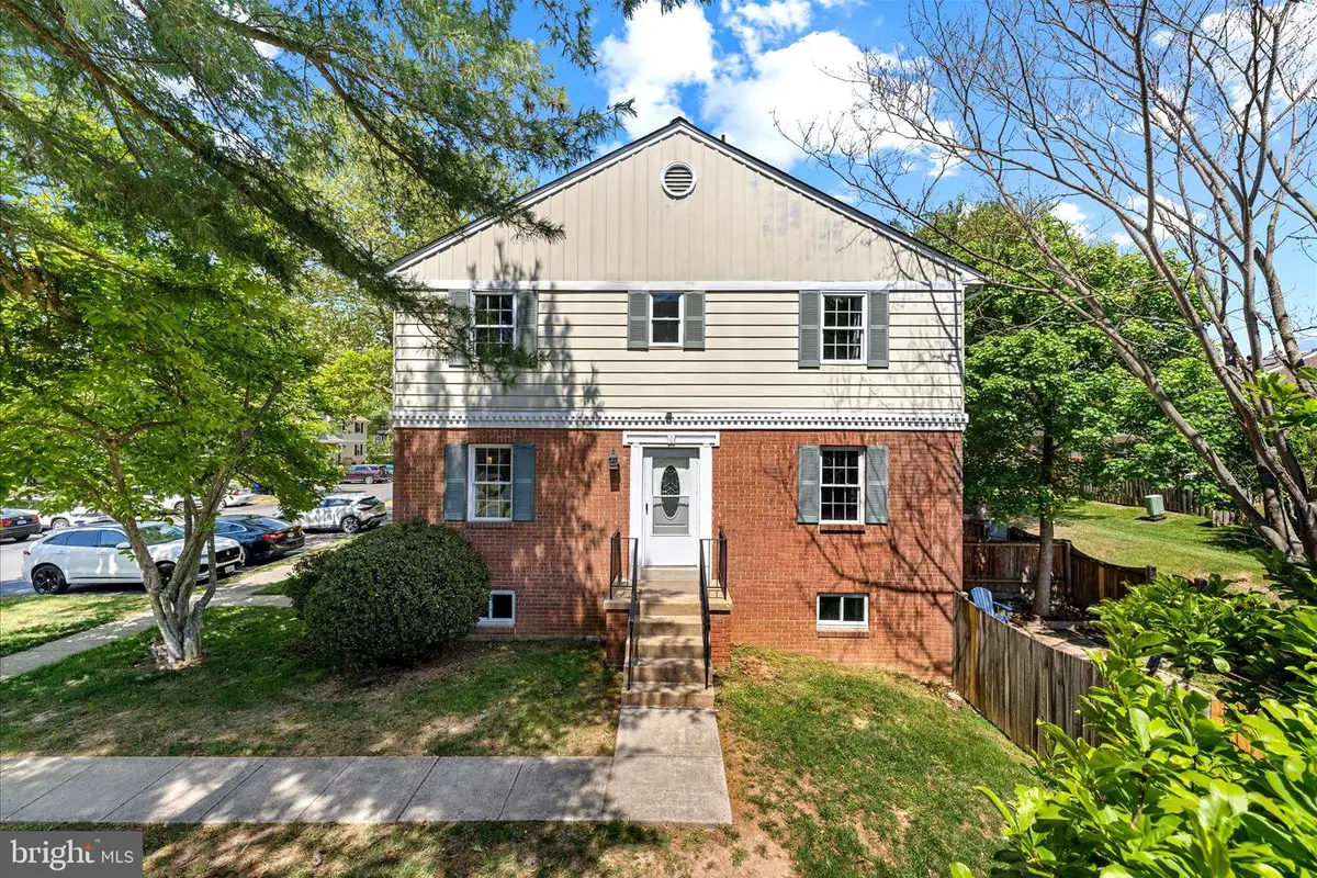 6014 Ticonderoga Ct, Burke, VA 22015 - #1