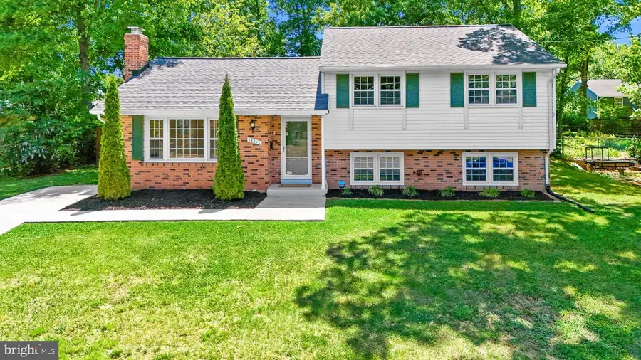 14711 Carlbern Dr, Centreville, VA 20120 - #2