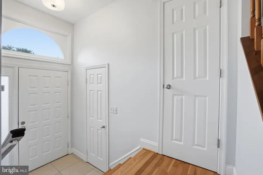 506 Dakota Dr, Herndon, VA 20170 - #3