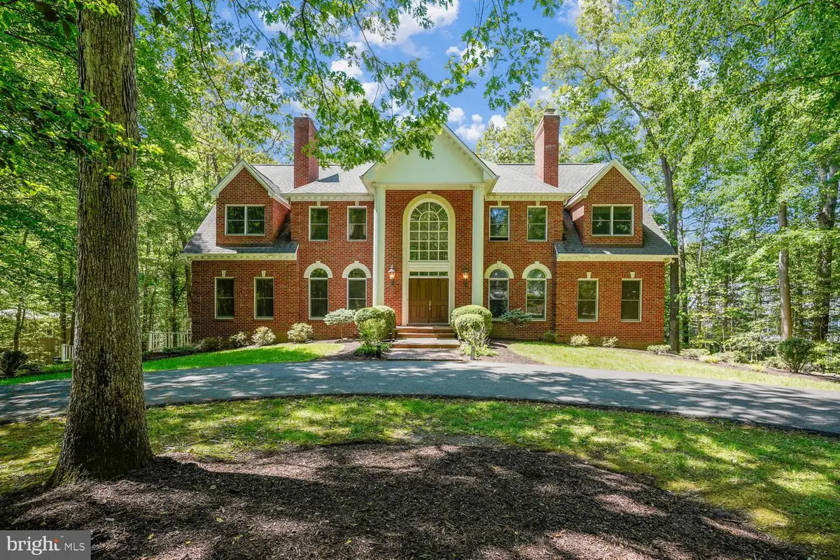 188 River Park Dr, Great Falls, VA 22066 - #1
