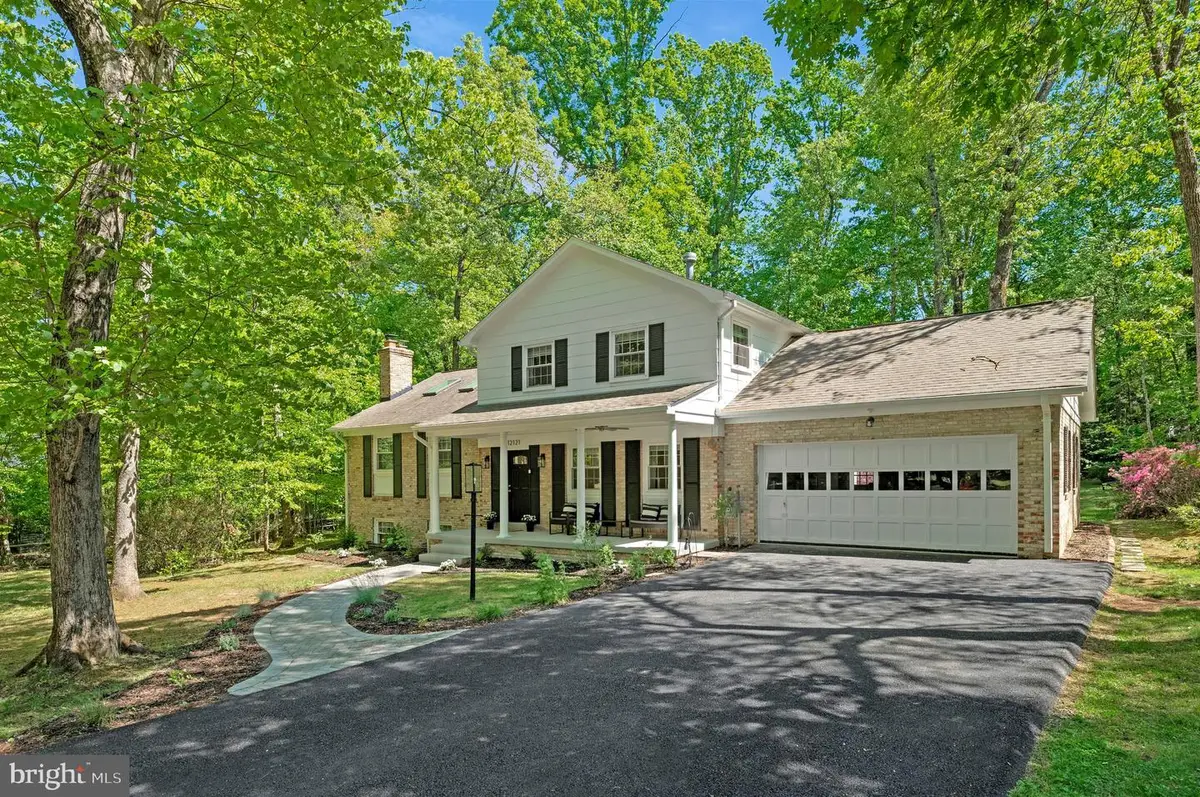 12121 Stirrup Rd, Reston, VA 20191 - #1