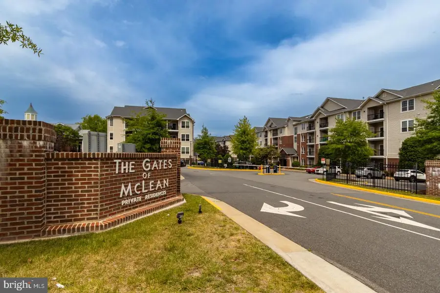 1600 Spring Gate Dr #2207, McLean, VA 22102 - #2