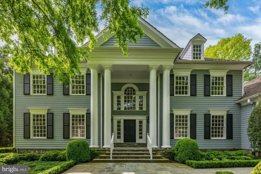 8405 Brookewood Ct, McLean, VA 22102 - #3